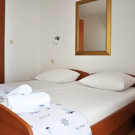 Sunrise And Studio Apartment Lokva Rogoznica